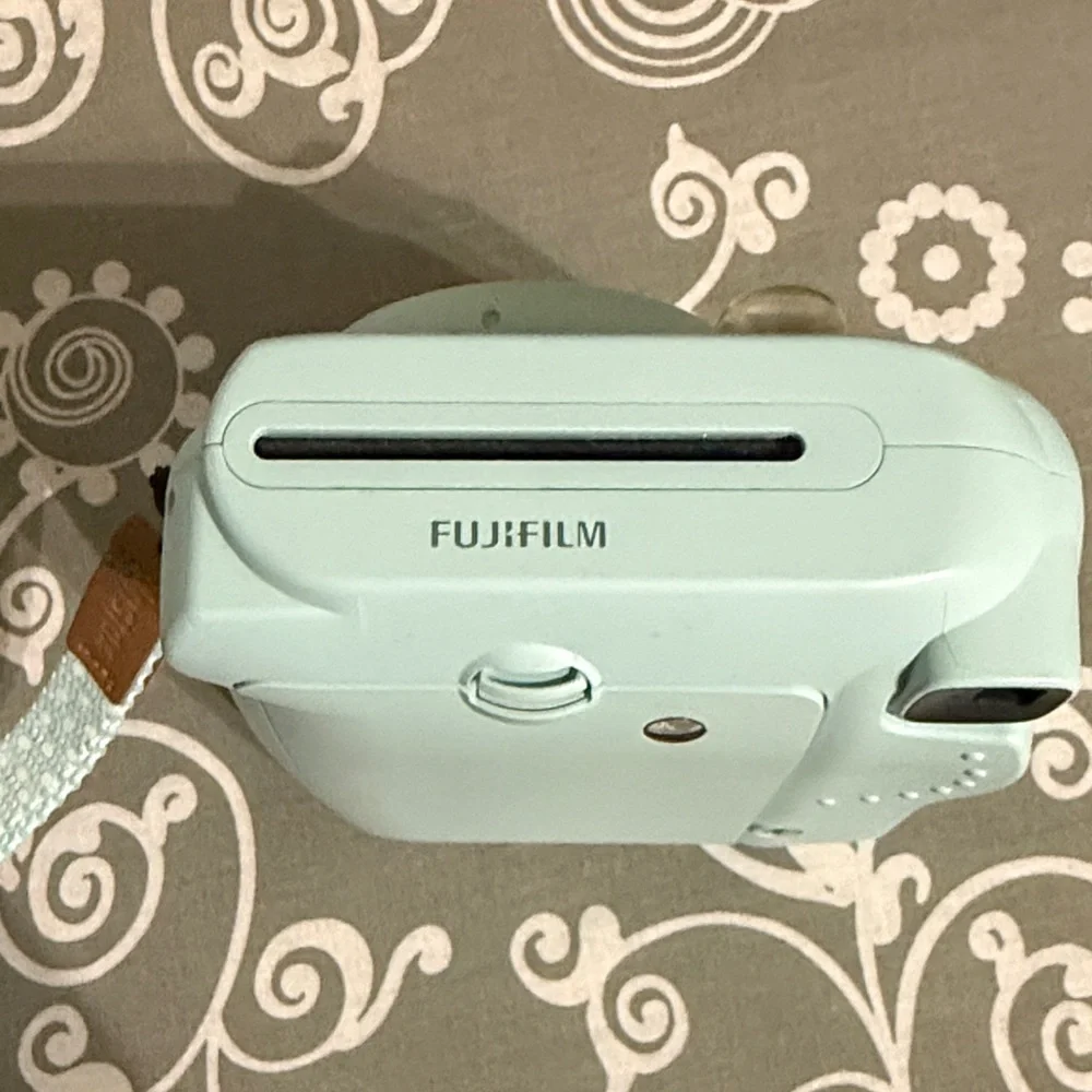 Instax Mini 9 Instant Camera - Mint Green